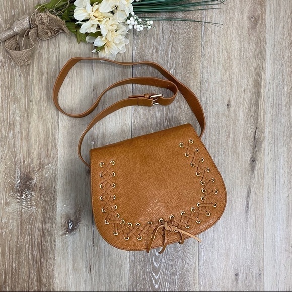 Violetta Saddle Crossbody Mustard Yellow Pebbled Leather Bag - Picture 4 of 16